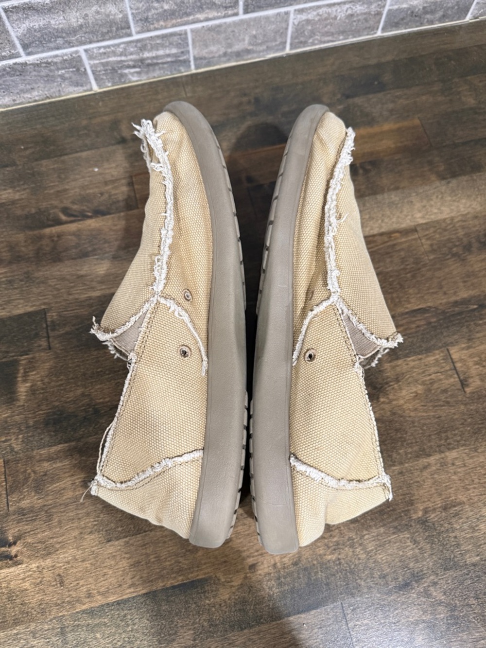 Crocs Santa Cruz Mens Loafers Tan Size 12 READ DESCRIOTION - Picture 9 of 11